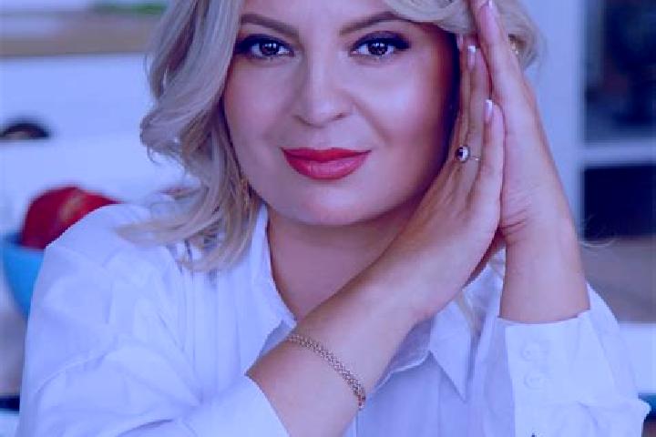 Scarlett, 26 — Escort in Krasnyy Bogatyr , Russia