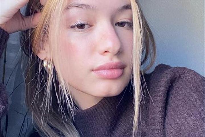 Scarlett, 27, a blonde brown-eyed indian companion based in Tocaima. Offering Couples, Girlfriend Experience, Party Girl. Available for incall and outcall, o...