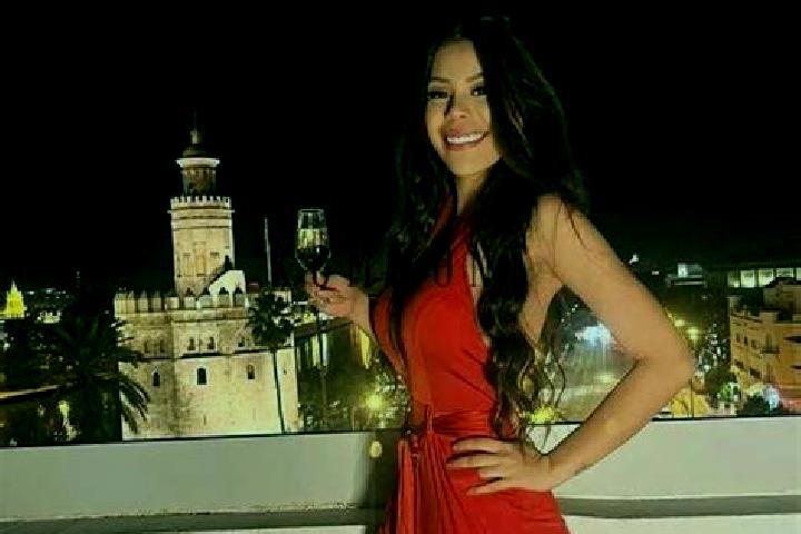 Scarlett, 27, a red dark-eyed middle eastern companion based in Dunmanway. Offering Domination, Party Girl, GFE, Overnight. Available for incall and outcall,...