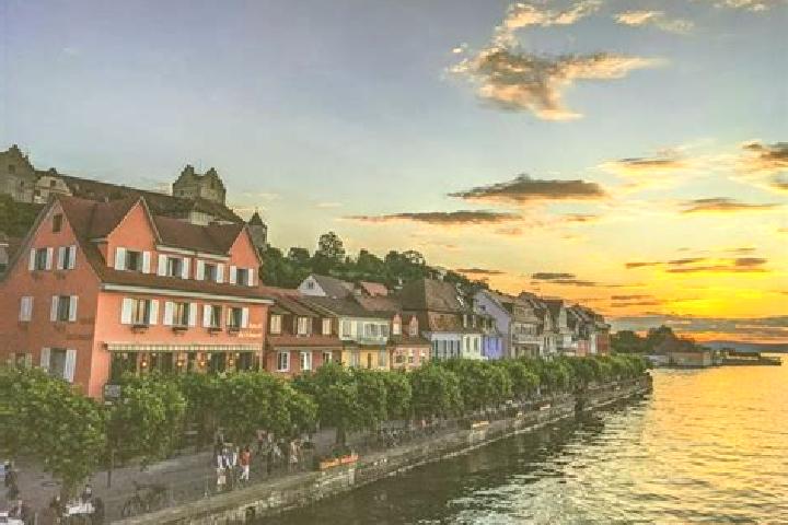 Scarlett, 27 — Escort in Meersburg, Germany