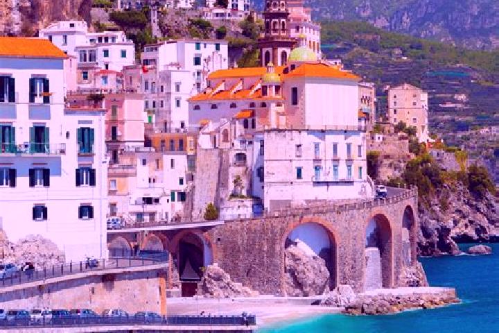 Scarlett, 27 — Escort in Milzano, Italy