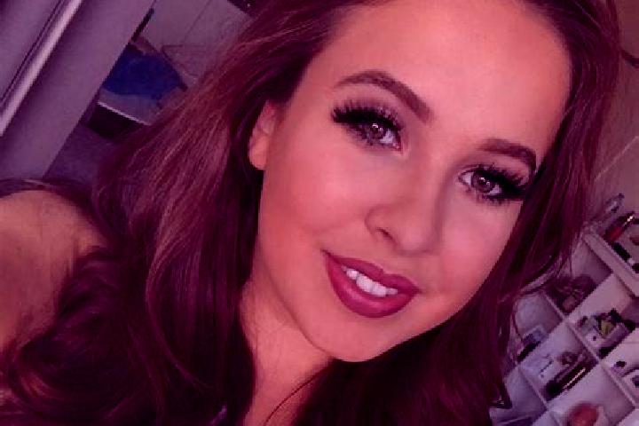 Scarlett, 28, a black grey-eyed european companion based in Kysice. Offering A-Level, Fetish, Travel Companion, Couples. Available for incall and outcall, ov...