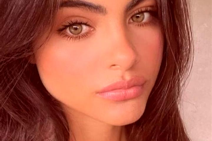 Scarlett, 28, a black hazel-eyed european companion based in Dromcolliher. Offering Massage, Overnight, Travel Companion, Tantra. Available for incall and ou...