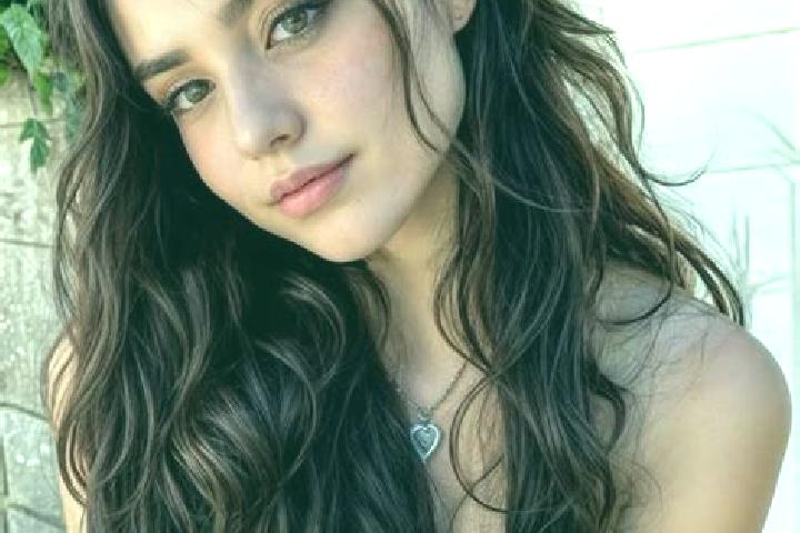 Scarlett, 28, a black hazel-eyed mediterranean companion based in Colomadu. Offering Party Girl, Overnight, Couples, Tantra. Available for incall and outcall...