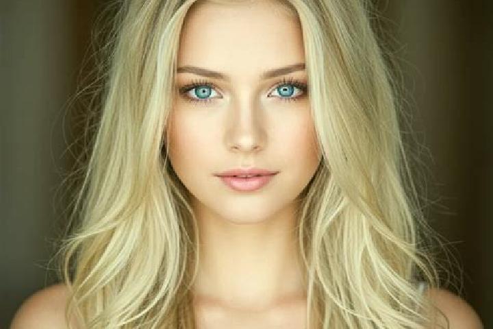 Scarlett, 28, a blonde amber-eyed mixed companion based in Watodei. Offering 69, Tantra, Fetish. Available for incall and outcall, day and evening dates.