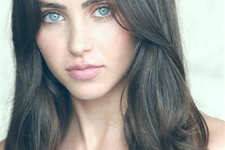 Scarlett, 28, a brunette amber-eyed caribbean companion based in Mirila. Offering Prostate Massage, Roleplay, Massage, Travel Companion. Available for incall...