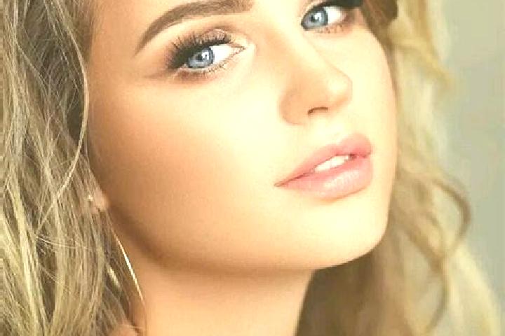 Scarlett, 28, a dark blonde blue-eyed caucasian companion based in Krasnaya Polyana. Offering Domination, Couples, Dinner Date, Overnight, Tantra. Available ...