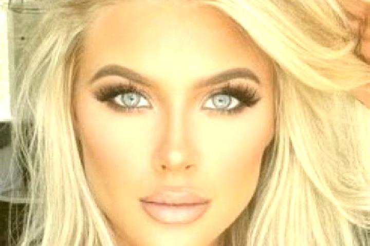 Scarlett, 28, a platinum blonde dark-eyed slavic companion based in Andacollo. Offering Erotic Massage, Overnight, OWO, Fetish, Prostate Massage. Available f...