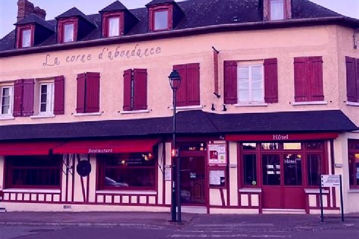 Scarlett, 28 — Escort in Bourgtheroulde-Infreville, France