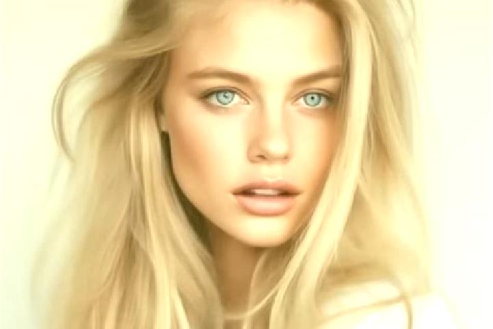 Scarlett, 29, a blonde dark-eyed mediterranean companion based in Candiac. Offering Tantra, A-Level. Available for incall and outcall, day and evening dates.