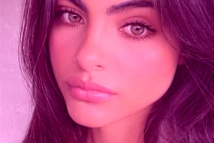 Scarlett, 29, a chestnut dark-eyed indian companion based in Boo. Offering CIM, A-Level, Overnight. Available for incall and outcall, day and evening dates.