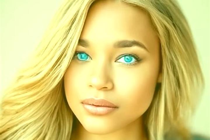Scarlett, 29, a dark blonde blue-eyed latina companion based in Lindsay. Offering OWO, Massage, A-Level. Available for incall and outcall, day and evening da...