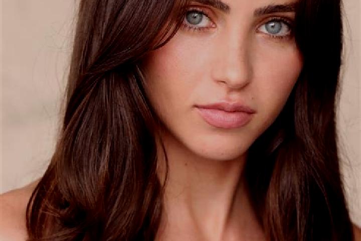 Scarlett, 29, a dark blonde brown-eyed latina companion based in Ostricourt. Offering Dinner Date, Party Girl, Prostate Massage. Available for incall and out...