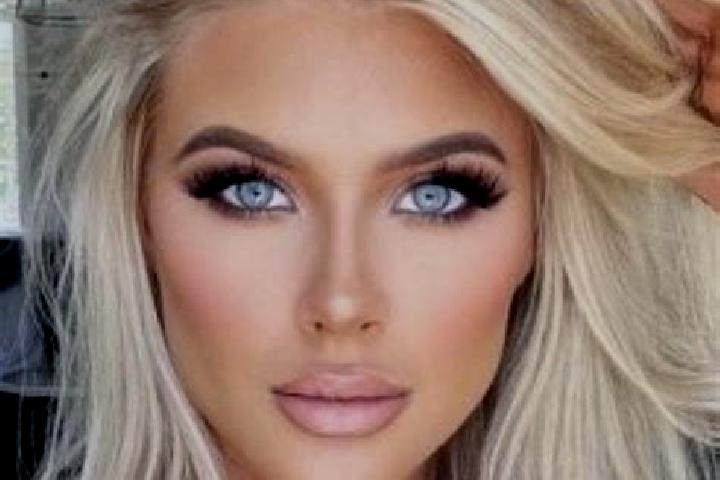 Scarlett, 29, a platinum blonde amber-eyed european companion based in Umbertide. Offering 69, Erotic Massage, Domination, GFE, BDSM. Available for incall an...