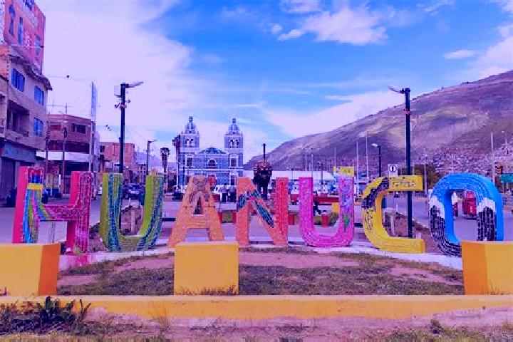 Scarlett, 29 — Escort in Huanoquite, Peru