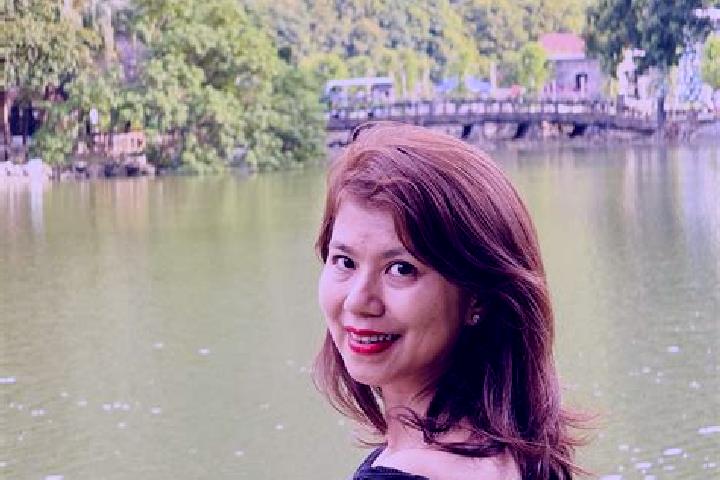 Scarlett, 29 — Escort in Luong Son, Vietnam