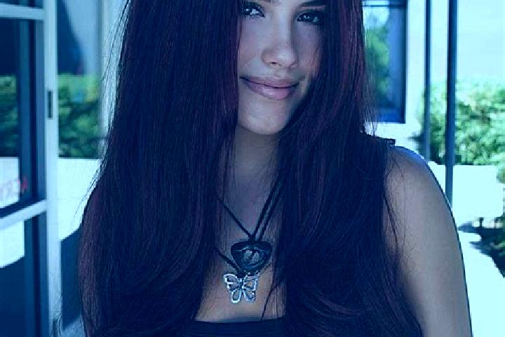 Scarlett, 30, a auburn brown-eyed european companion based in Sumusta as Sultani. Offering Couples, Striptease, Domination. Available for incall and outcall,...