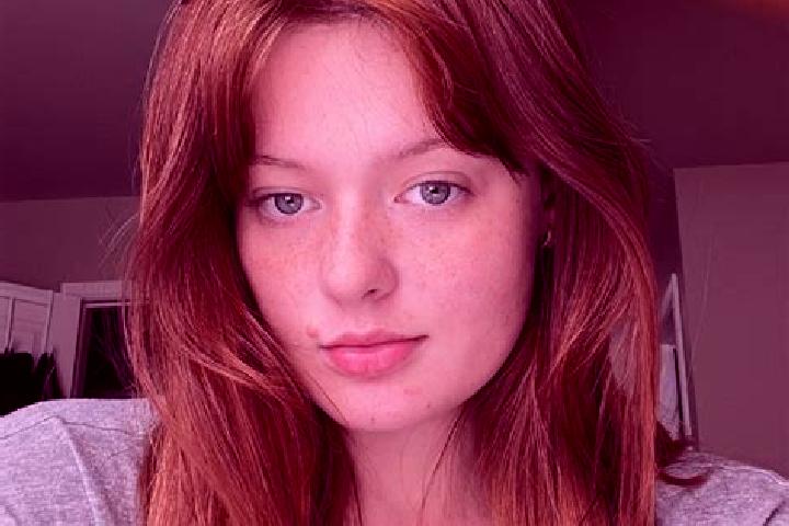 Scarlett, 30, a auburn dark-eyed asian companion based in Seiches-sur-le-Loir. Offering Overnight, Deep French Kissing, Girlfriend Experience, OWO. Available...