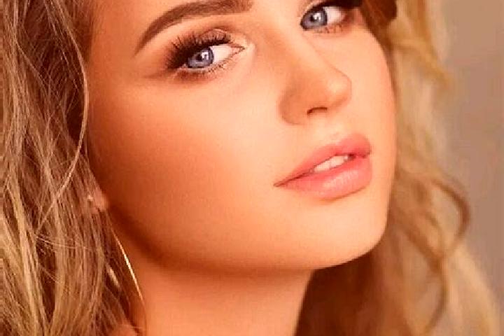 Scarlett, 30, a dark blonde blue-eyed mediterranean companion based in Darzab. Offering Fetish, Prostate Massage, CIM. Available for incall and outcall, day ...