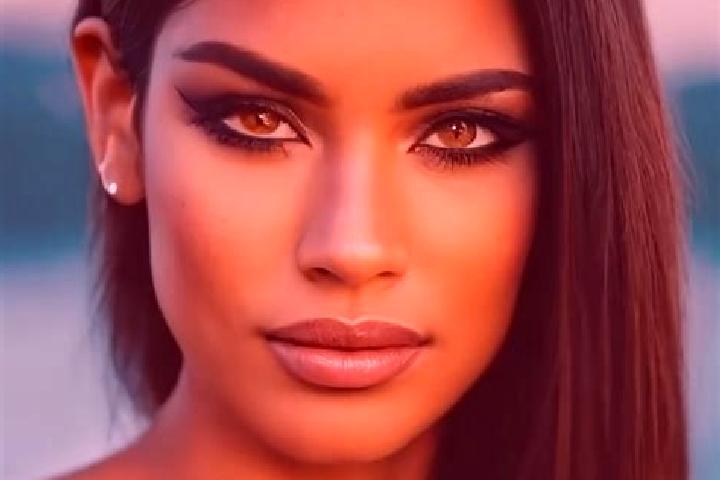 Scarlett, 30, a dark blonde hazel-eyed latina companion based in Gaviotas Sur (El Cedral). Offering Dinner Date, Tantra, Fetish, Roleplay, Couples. Available...