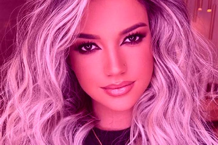 Scarlett, 30, a platinum blonde brown-eyed middle eastern companion based in Chicopee. Offering CIM, OWO, Couples, Dinner Date. Available for incall and outc...