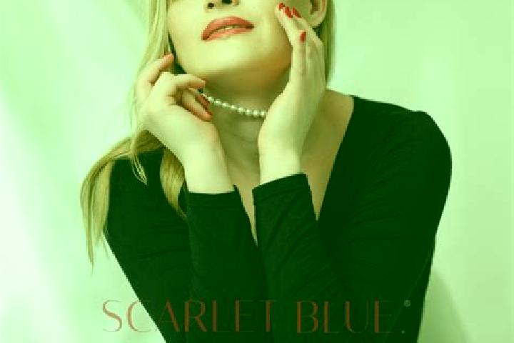 Scarlett, 30, a red green-eyed european companion based in Le Lavandou. Offering BDSM, Couples, CIM. Available for incall and outcall, day and evening dates.