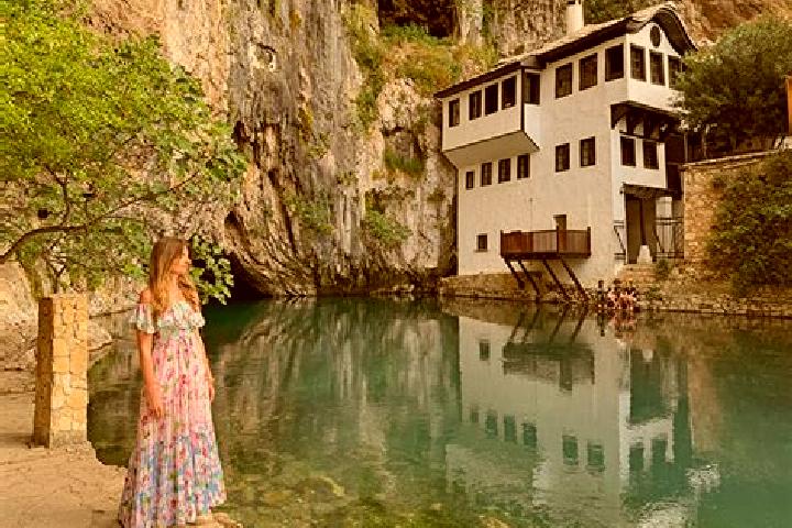 Scarlett, 30 — Escort in Blagaj, Bosnia and Herzegovina