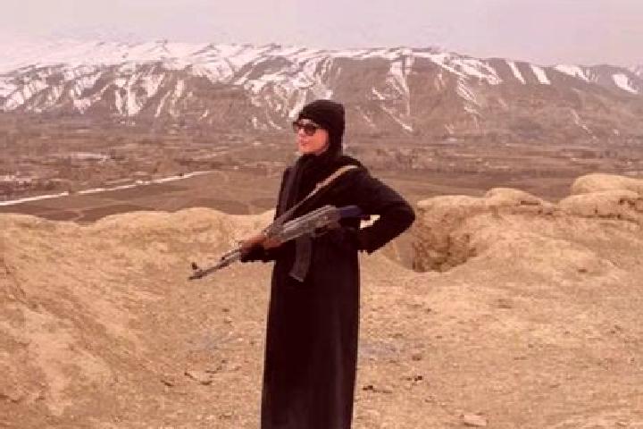 Scarlett, 30 — Escort in Obeh, Afghanistan
