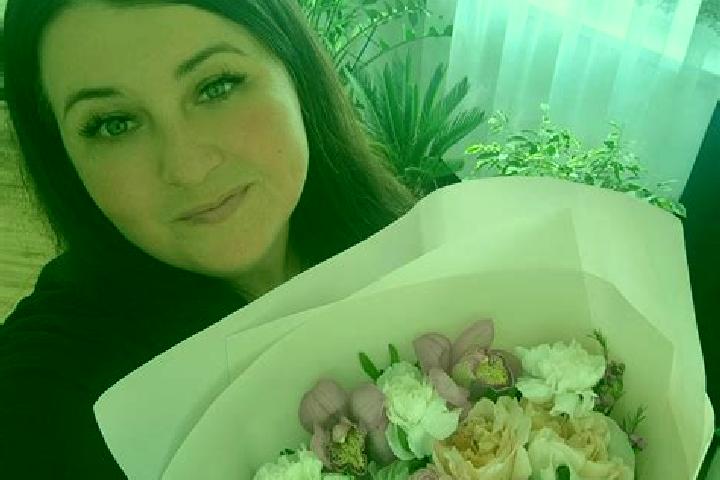 Scarlett, 30 — Escort in Pechenizhyn, Ukraine