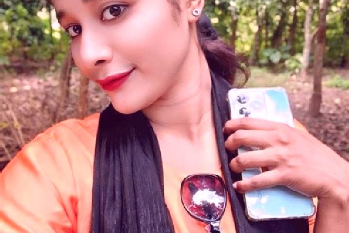 Scarlett, 30 — Escort in Phultala, Bangladesh
