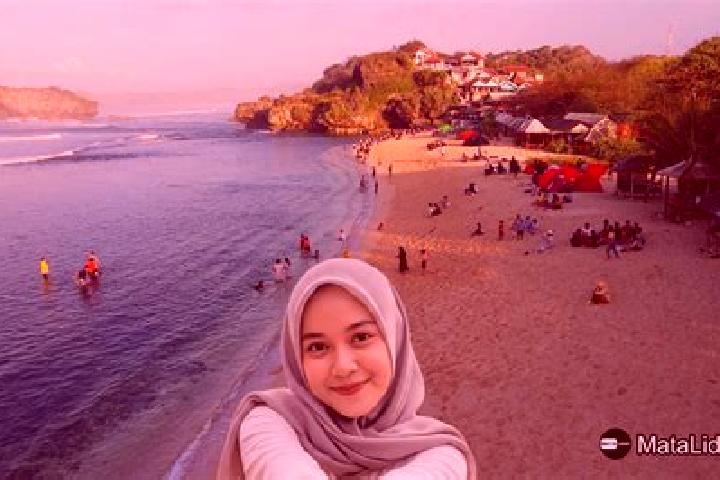 Scarlett, 30 — Escort in Putat Kidul, Indonesia