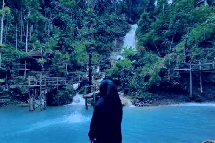 Scarlett, 30 — Escort in Ramban Kulon, Indonesia