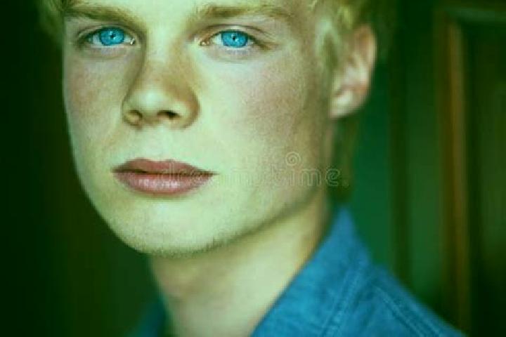 Scarlett, 31, a blonde blue-eyed caucasian companion based in Campomolino. Offering Deep French Kissing, Dinner Date, A-Level, Domination. Available for inca...
