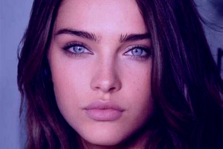 Scarlett, 31, a brunette dark-eyed european companion based in Banjarkemuning. Offering Striptease, Party Girl, CIM, A-Level, Overnight. Available for incall...