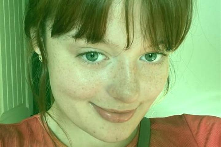 Scarlett, 31, a red green-eyed mediterranean companion based in Nimy. Offering Prostate Massage, Striptease, Fetish, Roleplay. Available for incall and outca...