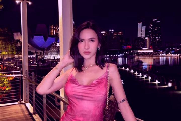 Scarlett, 31 — Escort in The Meadows, United States