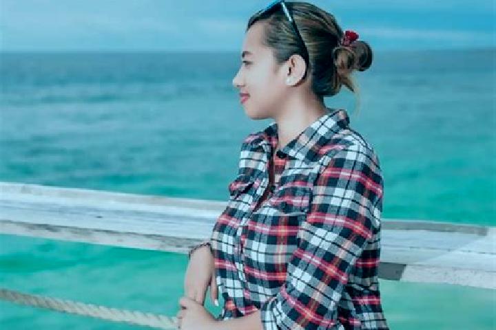 Scarlett, 31 — Escort in Waimangura, Indonesia