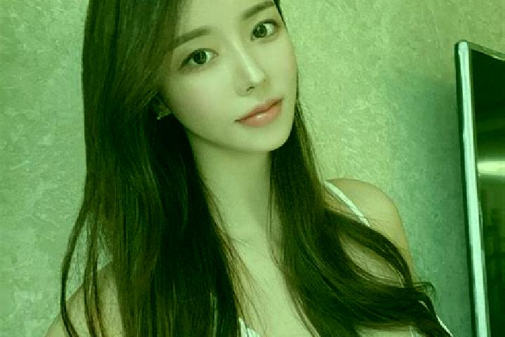 Scarlett, 31 — Escort in Xagqu, China