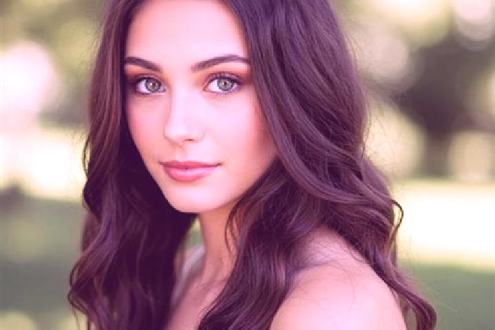 Scarlett, 32, a black hazel-eyed mixed companion based in Noraville. Offering Couples, Deep French Kissing, Dinner Date. Available for incall and outcall, da...