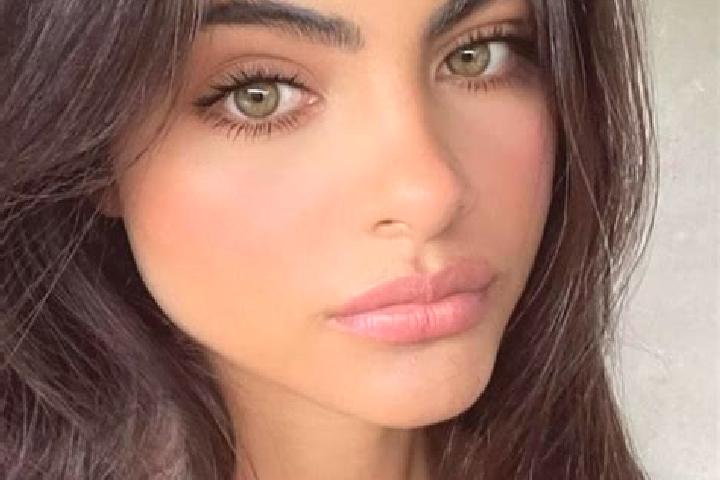 Scarlett, 32, a brunette dark-eyed indian companion based in Nazarcea. Offering Fetish, Massage, CIM, Deep French Kissing, OWO. Available for incall and outc...