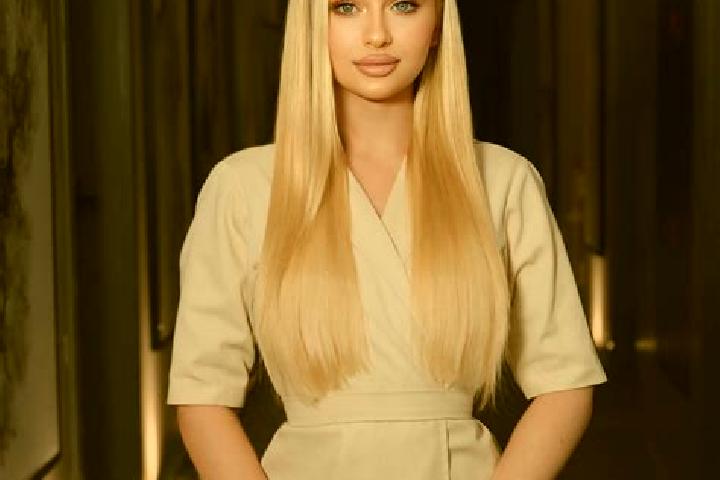 Scarlett, 32, a dark blonde dark-eyed slavic companion based in Olextla de Juarez. Offering Tantra, Erotic Massage, Dinner Date. Available for incall and out...