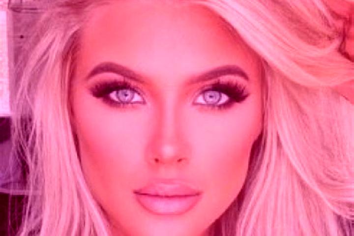 Scarlett, 32, a platinum blonde blue-eyed middle eastern companion based in La Roche-sur-Foron. Offering Roleplay, Overnight. Available for incall and outcal...