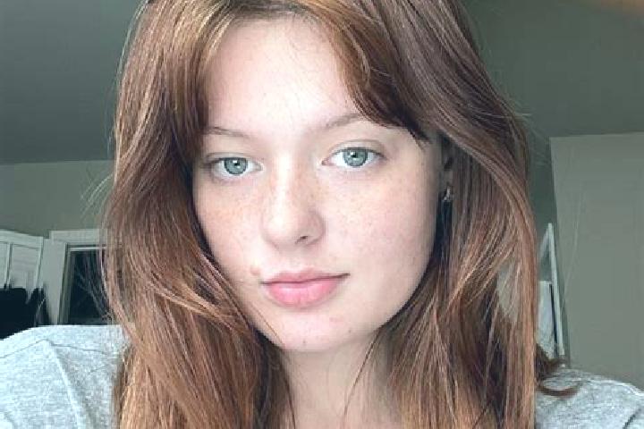 Scarlett, 32, a red dark-eyed mixed companion based in Atoyac de Alvarez. Offering A-Level, Prostate Massage, Girlfriend Experience, Overnight. Available for...