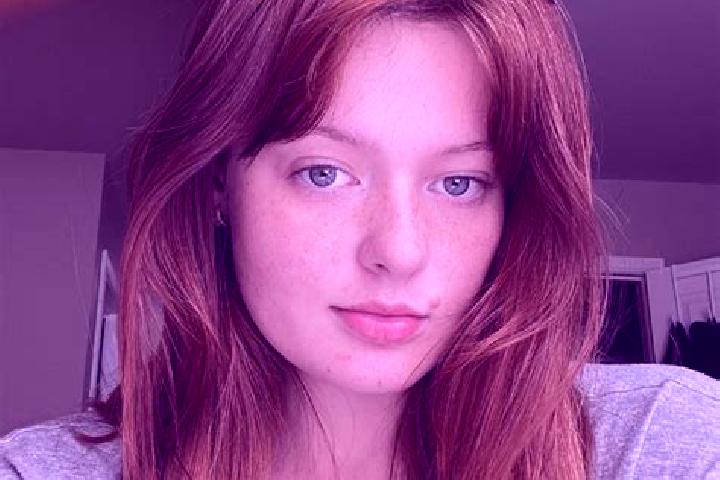 Scarlett, 32, a red grey-eyed indian companion based in Zilair. Offering 69, GFE, BDSM, Deep French Kissing. Available for incall and outcall, day and evenin...