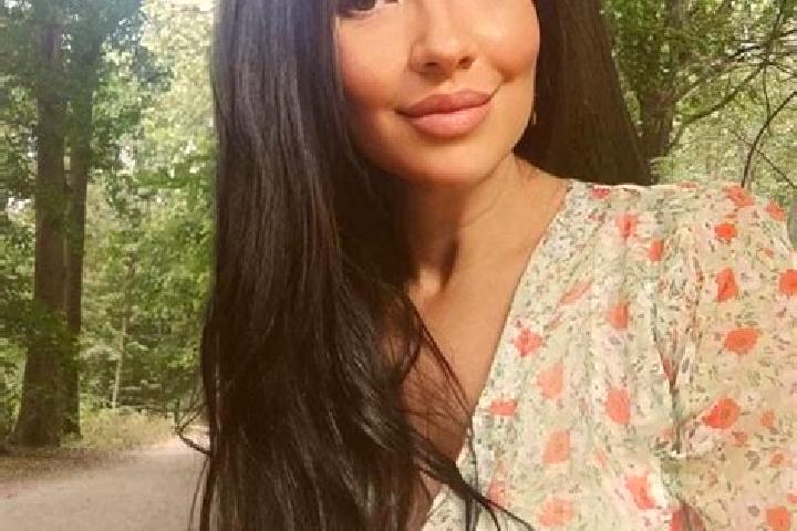 Scarlett, 32 — Escort in Bila Krynytsya, Ukraine