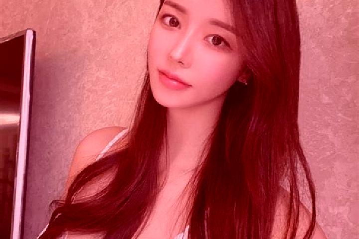 Scarlett, 32 — Escort in Jiazhi, China