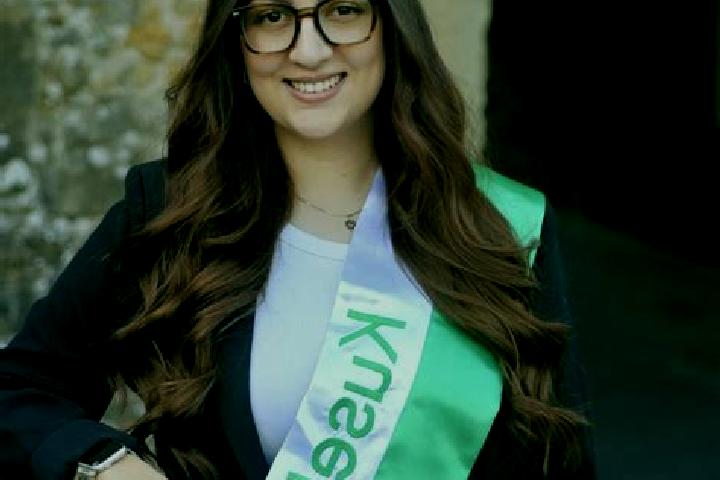 Scarlett, 32 — Escort in Schoenenberg-Kuebelberg, Germany