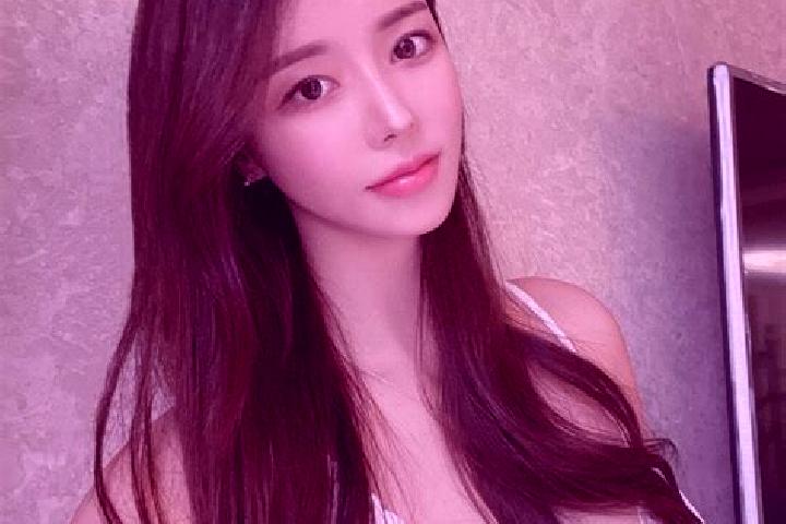 Scarlett, 32 — Escort in Shangganshan, China