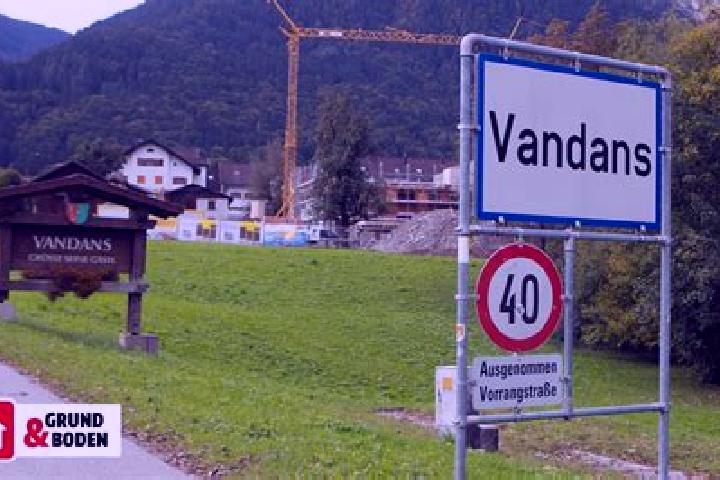Scarlett, 32 — Escort in Vandans, Austria