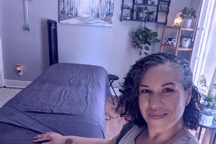 Scarlett, 33, a black grey-eyed ebony companion based in Ottensoos. Offering Prostate Massage, Overnight, Erotic Massage, CIM, Fetish. Available for incall a...